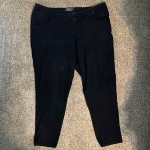 Womens size 22. Black Torrid jeans. Used, no signs of ware.